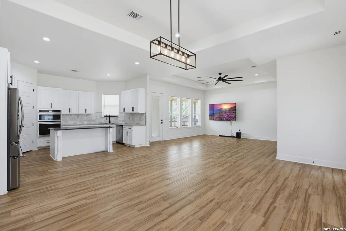 Photo of 160 Log Cabin Way