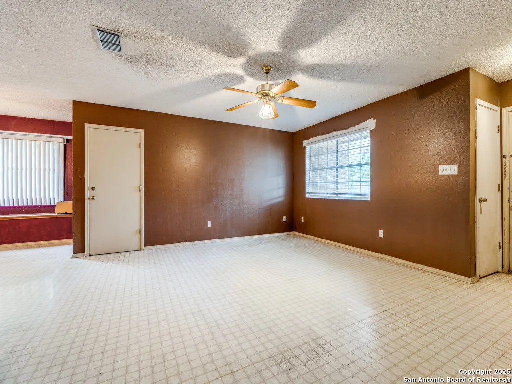 Photo of 8434 Timber Loche
