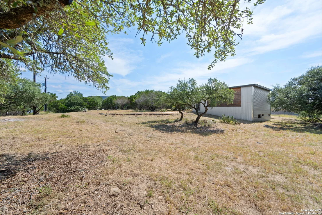 Photo of 1056 FLAGSTONE DR