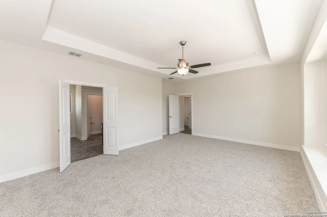 Photo of 677 CIRCLEVIEW DR