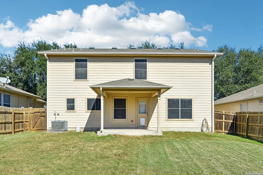Photo of 213 HEREFORD ST