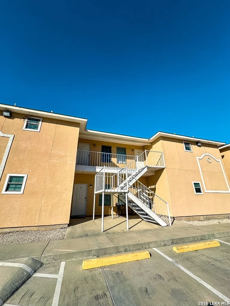 Photo of Unit 17 at 391 Riverside Dr