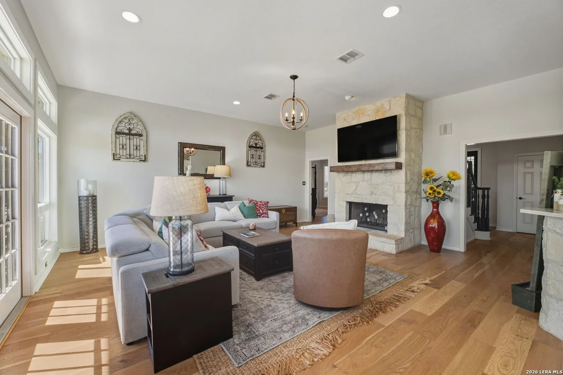 Photo of 103 HIGH SIERRA DR