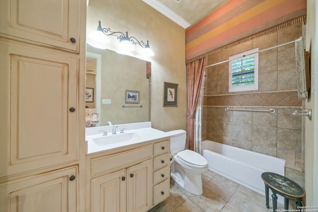Photo of 24910 ESTANCIA CIR