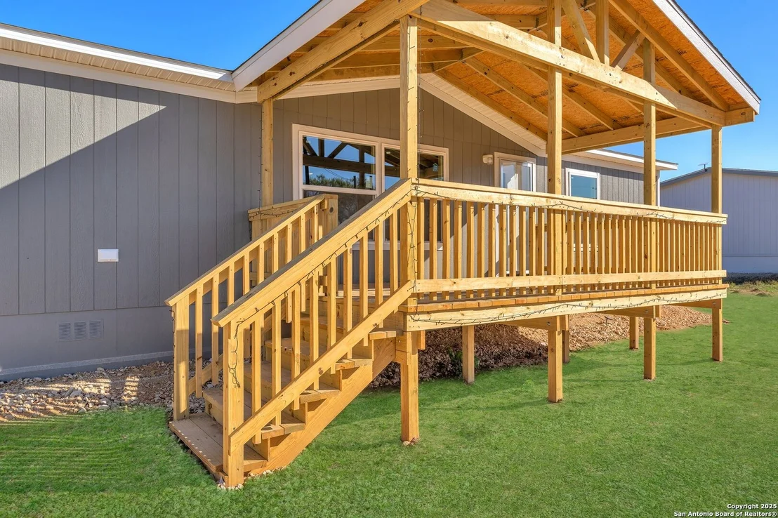 Photo of 165 Mahan Rd