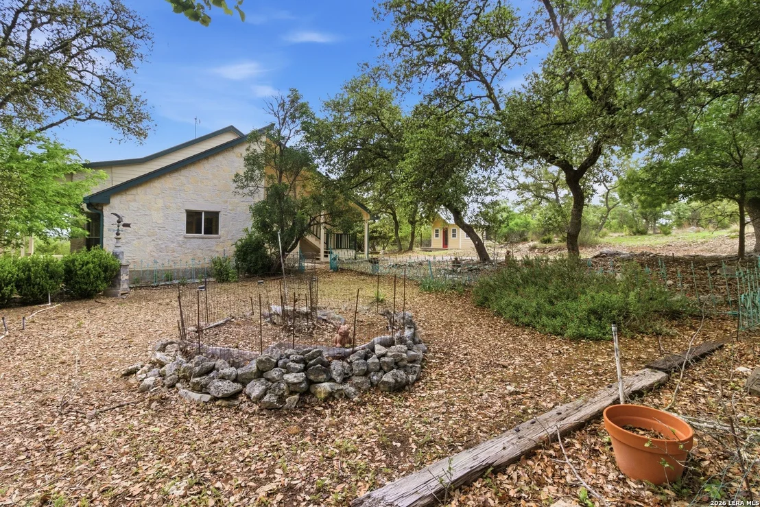 Photo of 292 Phillip Dr