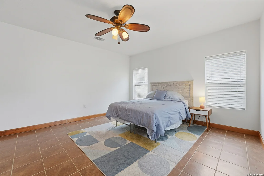 Photo of 325 Sollock