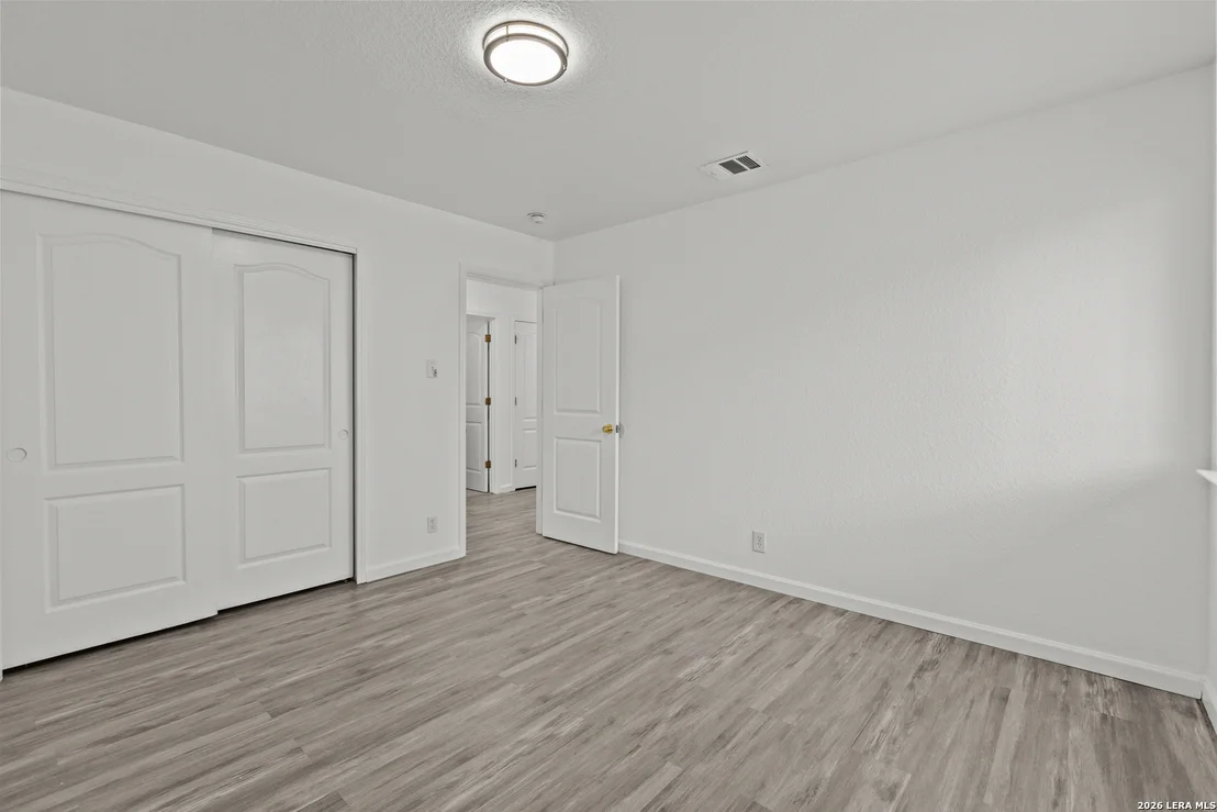 Photo of 10710 Diamond Rock