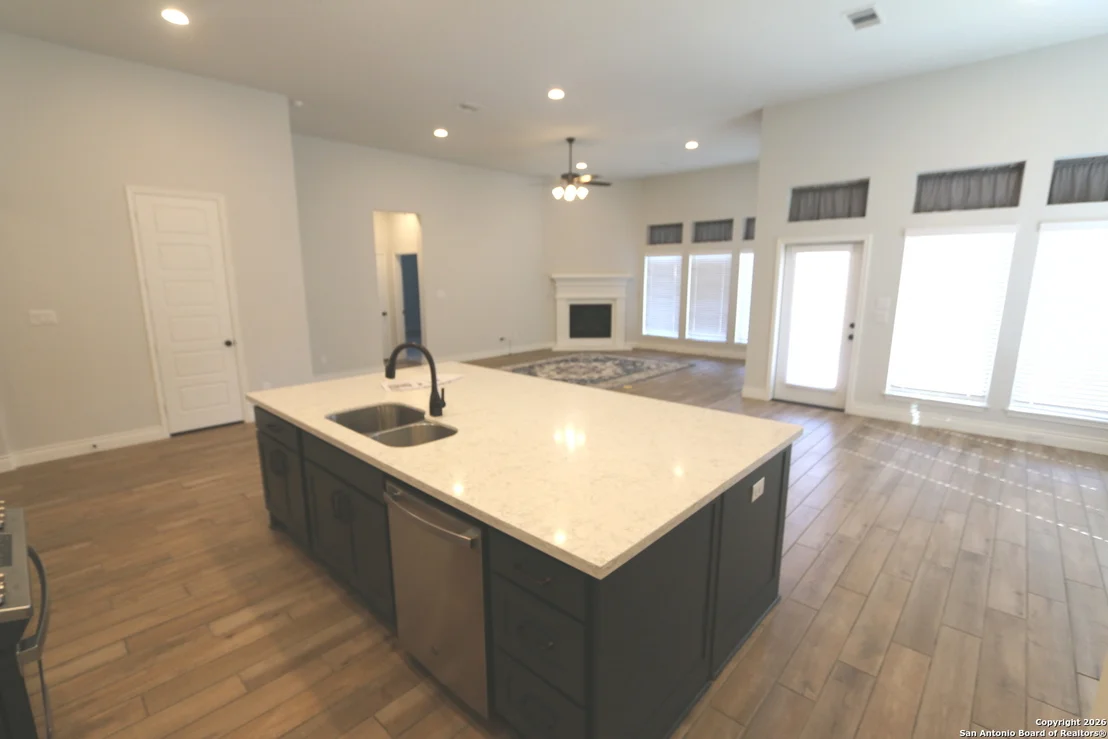 Photo of 2965 GROVE WAY
