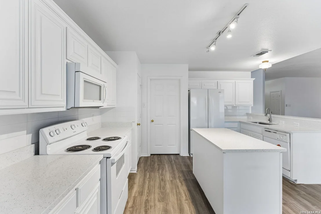 Photo of 2148 Stonehaven