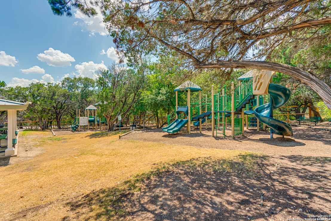 Photo of 18619 Rogers Pl