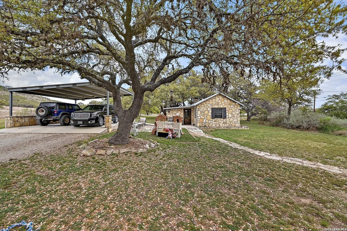 Photo of 3513 N Us Highway 281