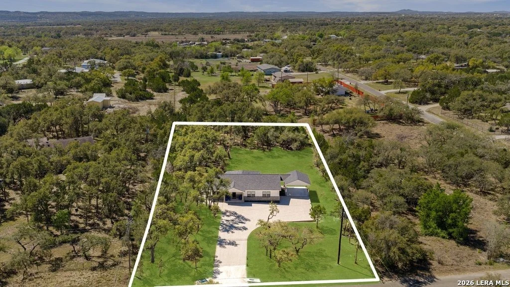 Photo of 408 Rust Ranch Rd
