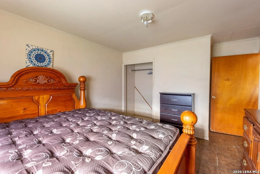 Photo of 546 Blanco