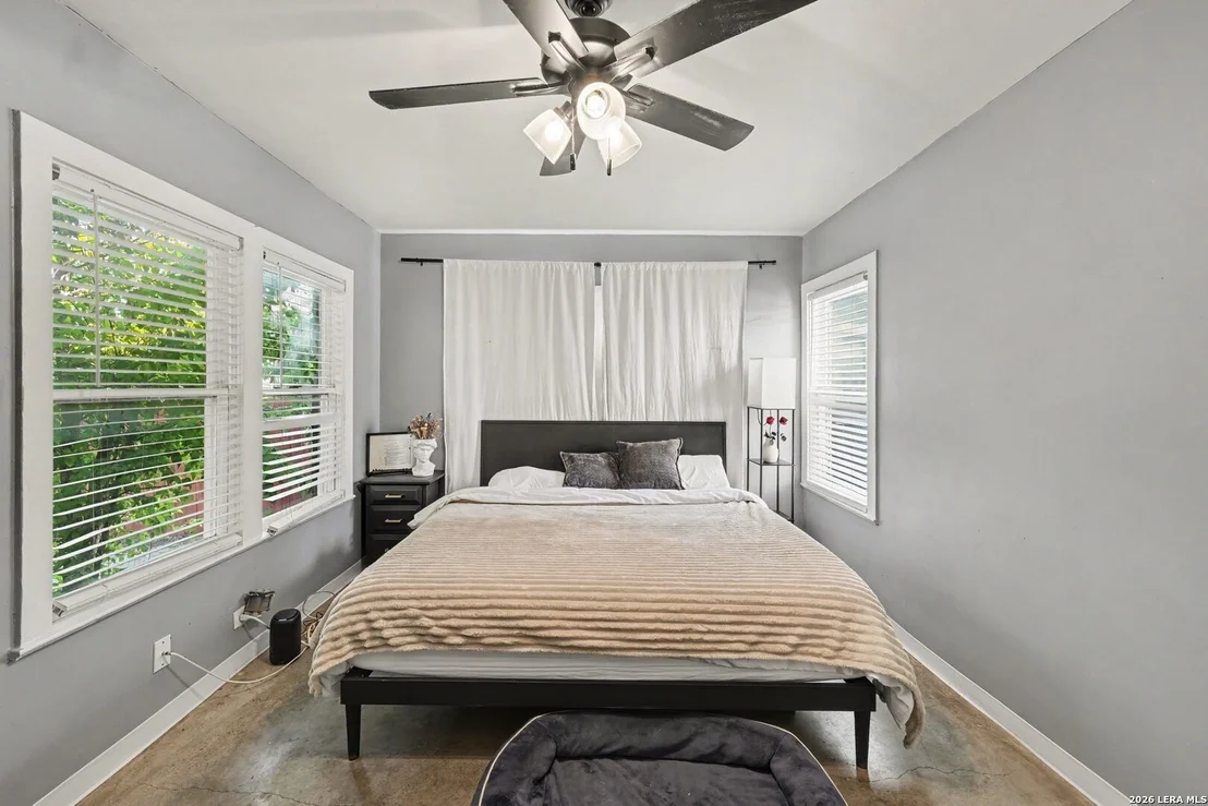 Photo of 109 THORAIN BLVD