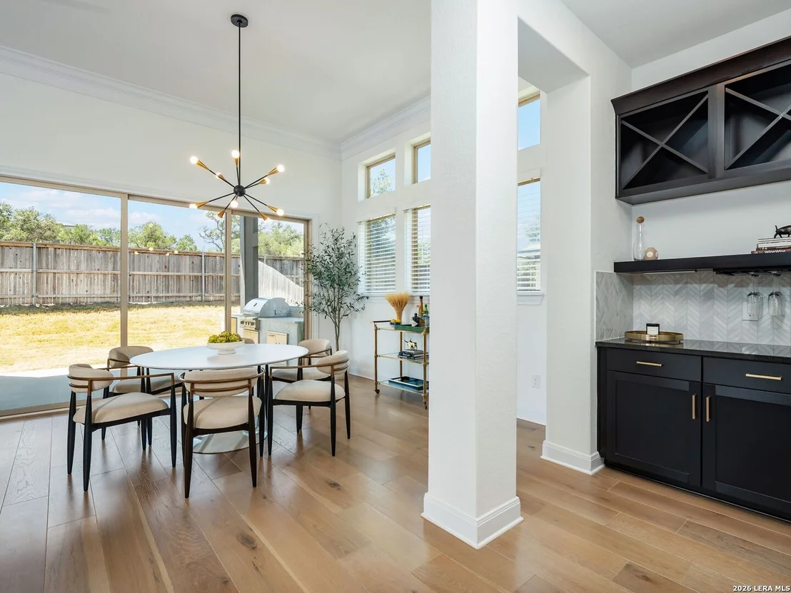 Photo of 3914 Balentine