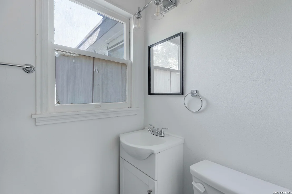 Photo of 358 ANTON DR