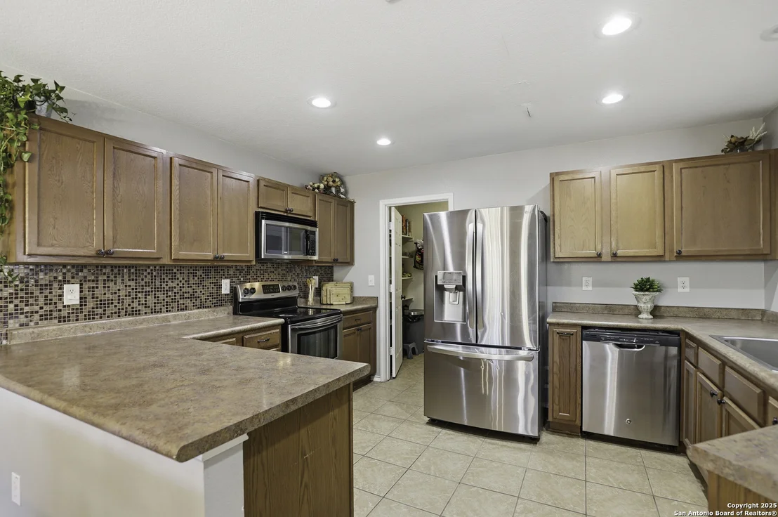 Photo of 11047 Barclay Point