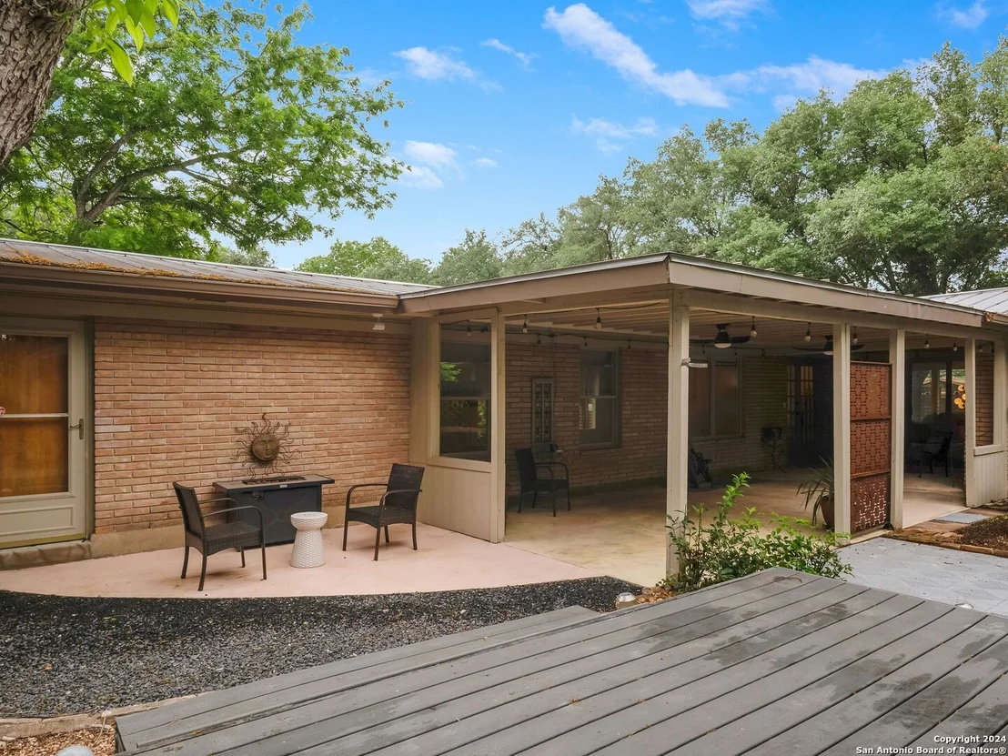 Photo of 534 OAKLEAF DR
