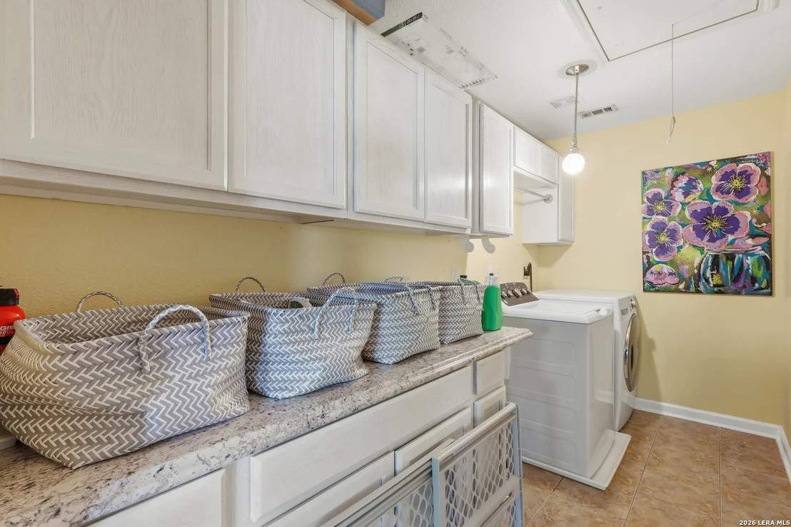 Photo of 15607 Mission Crst