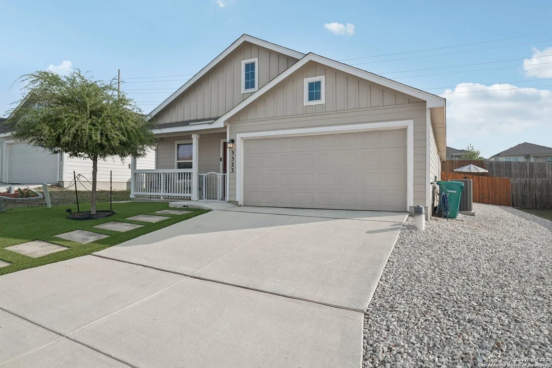 Photo of 5523 Elm Valley