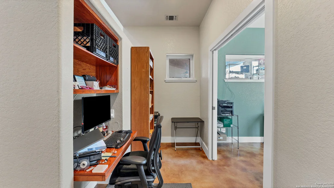 Photo of 475 JACKSON RD