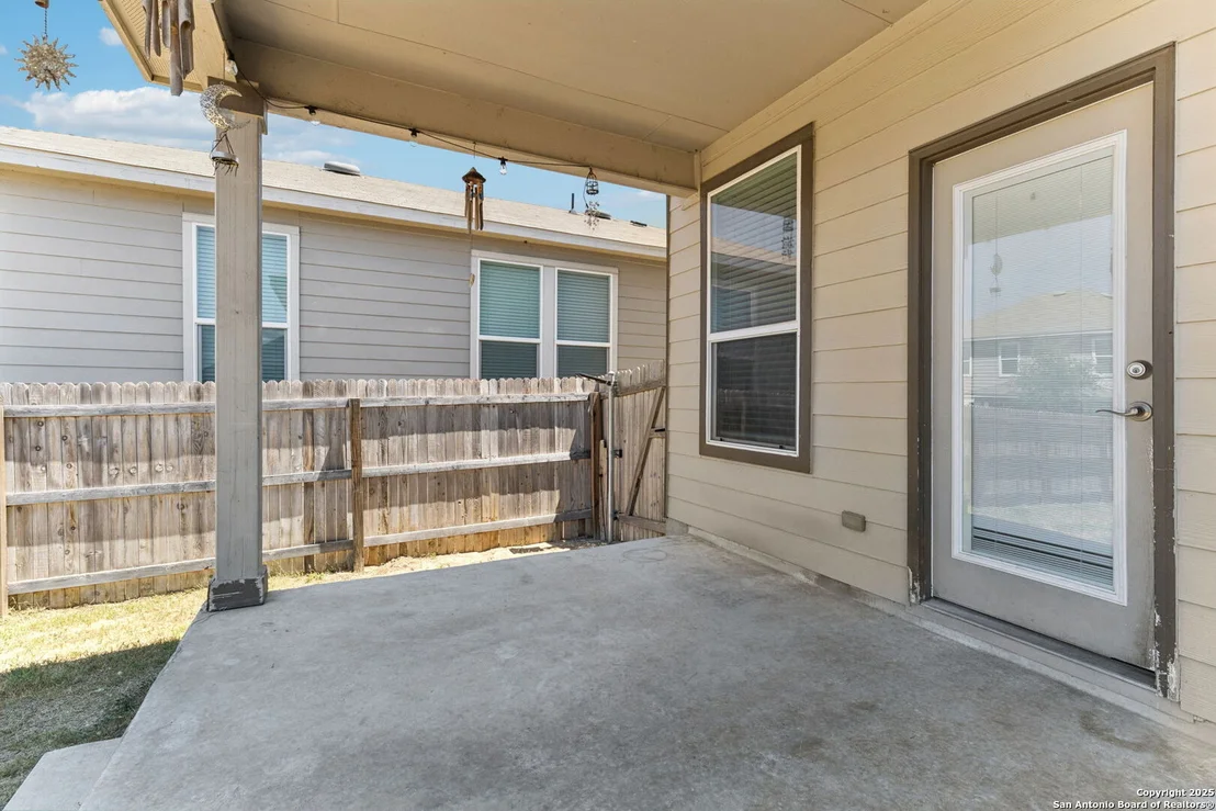 Photo of 8277 Assumption