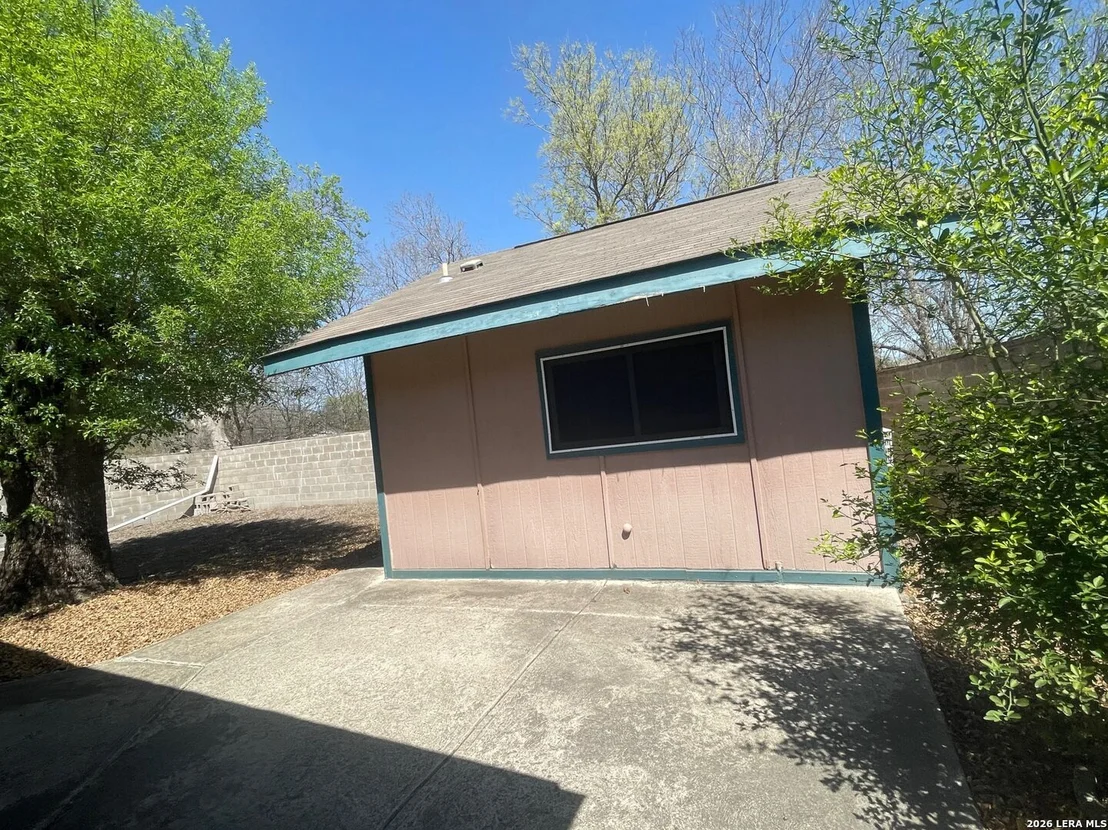 Photo of 4830 Castle Bridge
