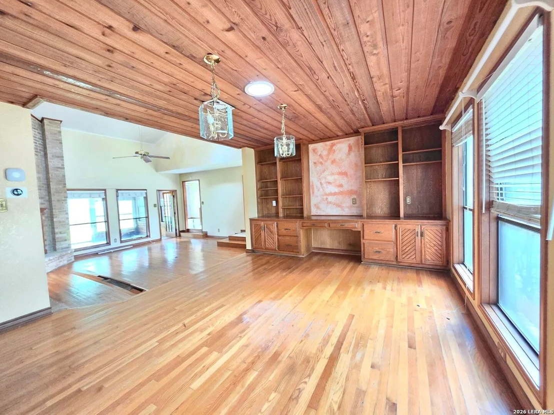 Photo of 6218 Pine Needles Ln.