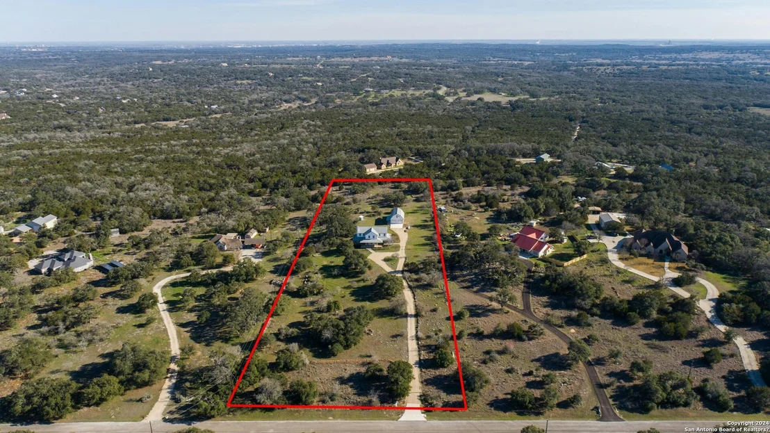 Photo of 1061 Cascade Trail