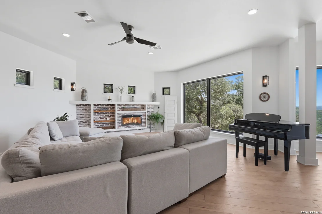 Photo of 231 River Bend Place