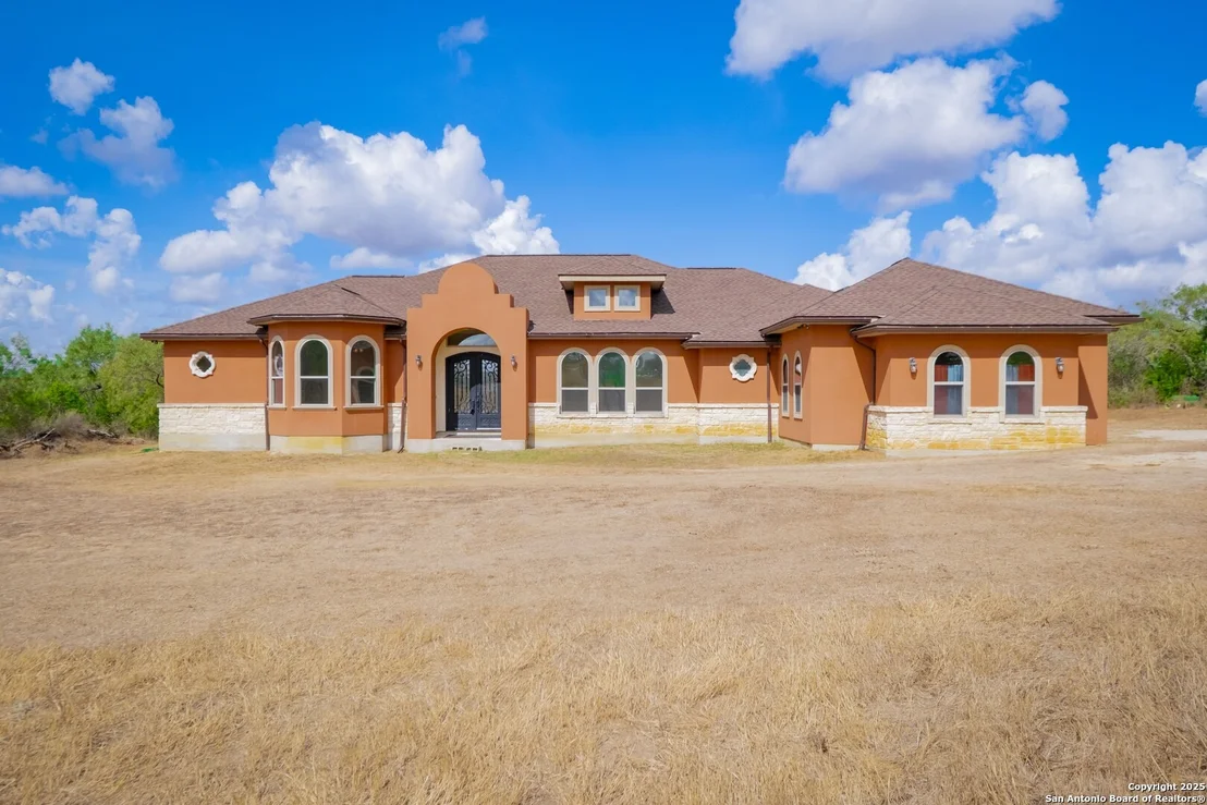 Photo of 1427 County Road 323