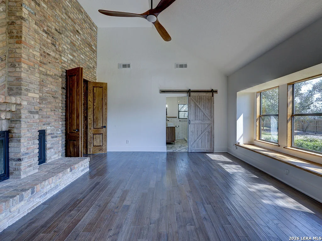 Photo of 29540 Red Bud Hill