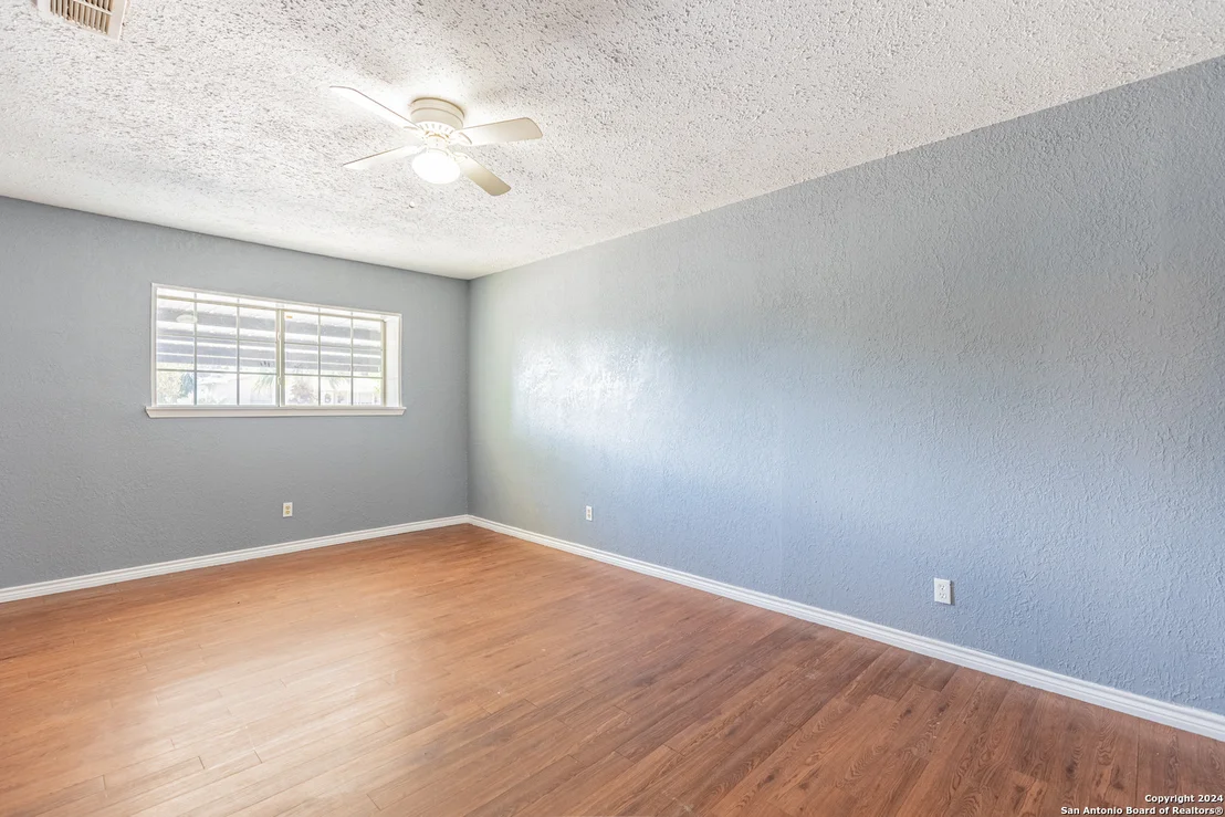 Photo of 8007 RIMFIRE DR