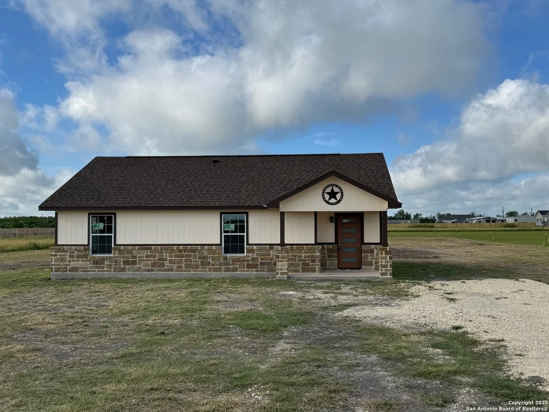 Photo of 450 County Road 679