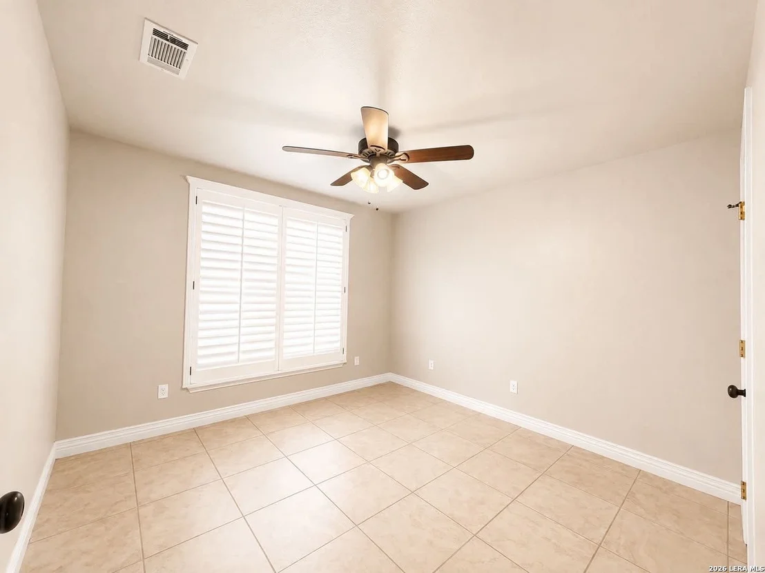 Photo of 2714 OAK MANOR DR