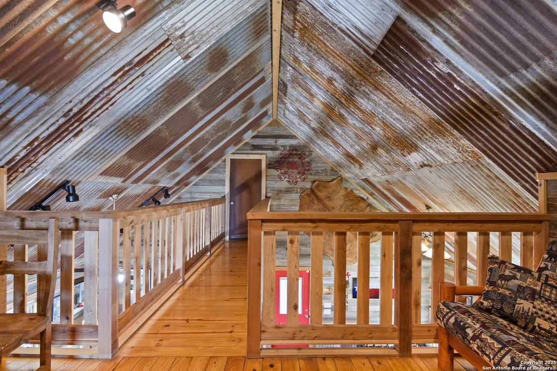 Photo of 420 Canyon Oaks
