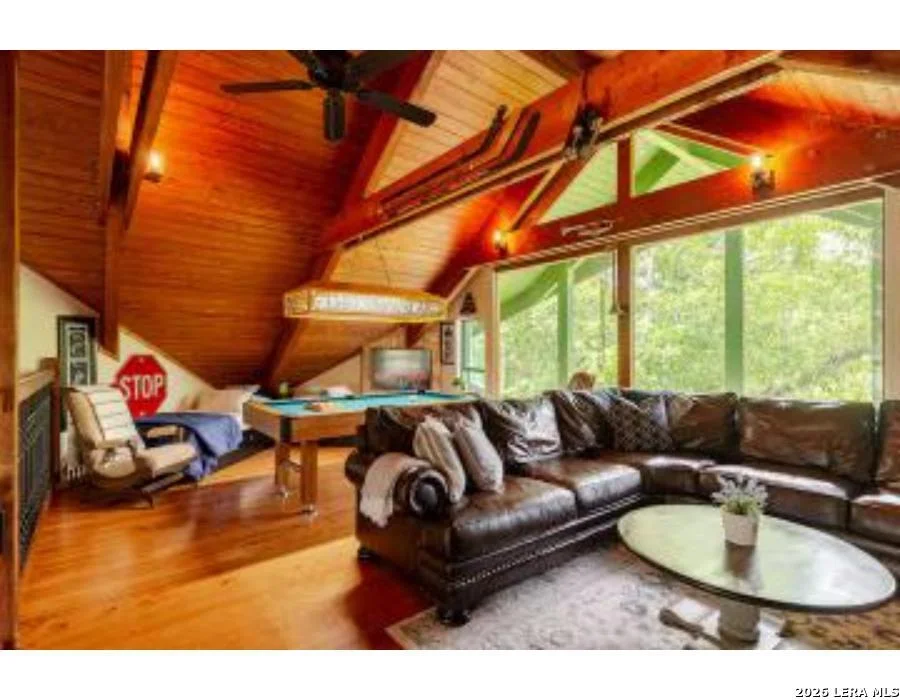 Photo of 9710 RIVER RD