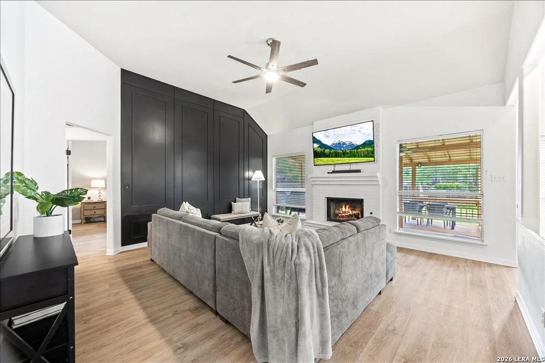 Photo of 18306 Edwards Oaks