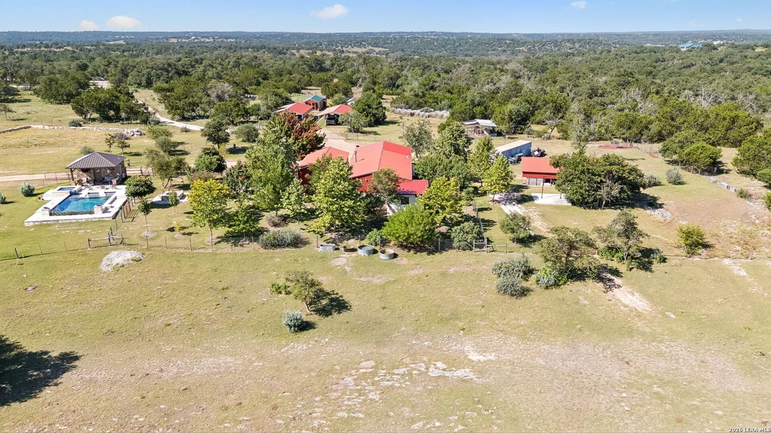 Photo of 652 OVERLOOK DR
