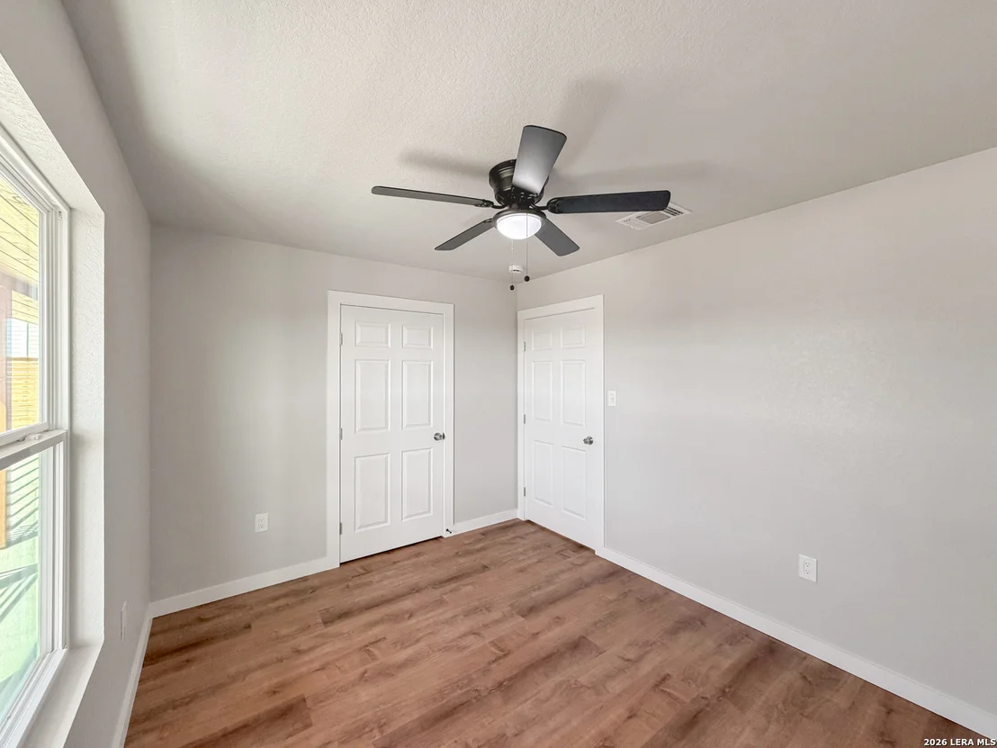 Photo of 1155 Southline