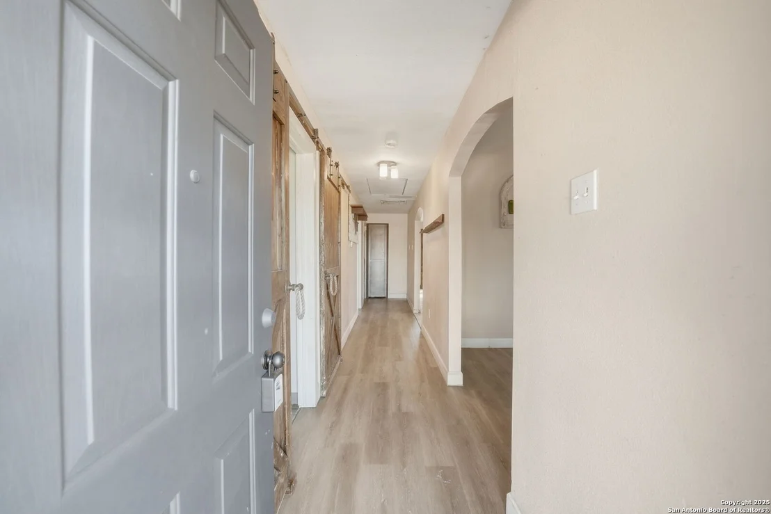 Photo of 1037 county road 7711