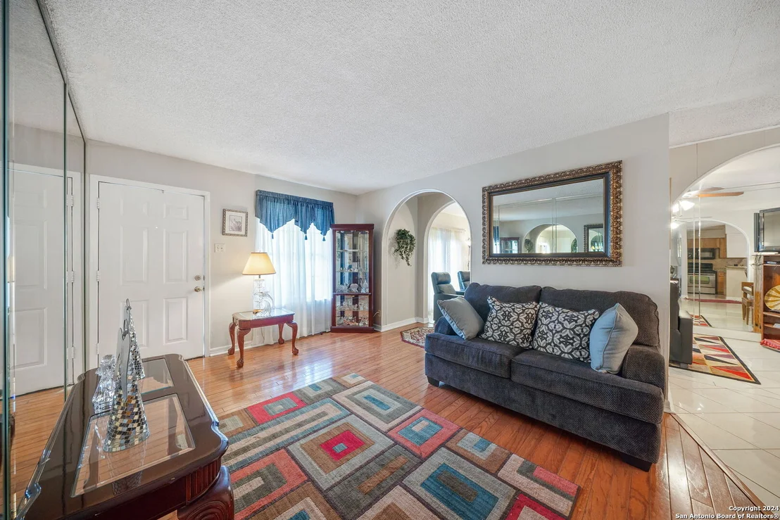 Photo of 4903 MELVIN DR