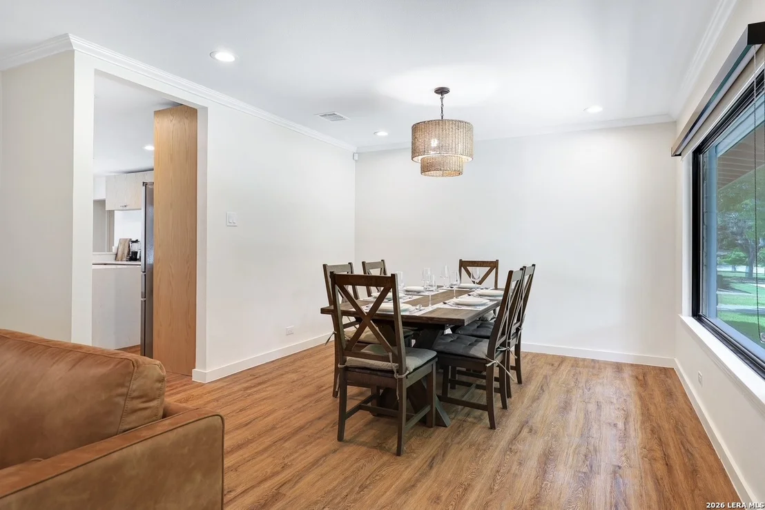 Photo of 204 Gardenview