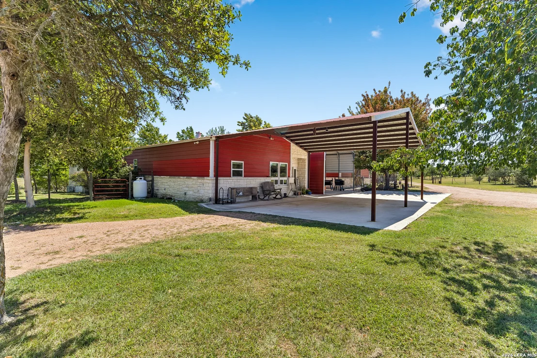 Photo of 652 OVERLOOK DR