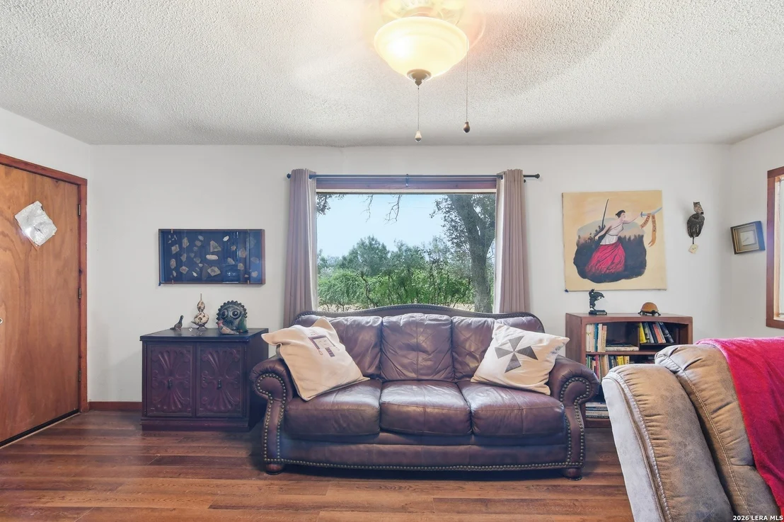 Photo of 383 County Road 404