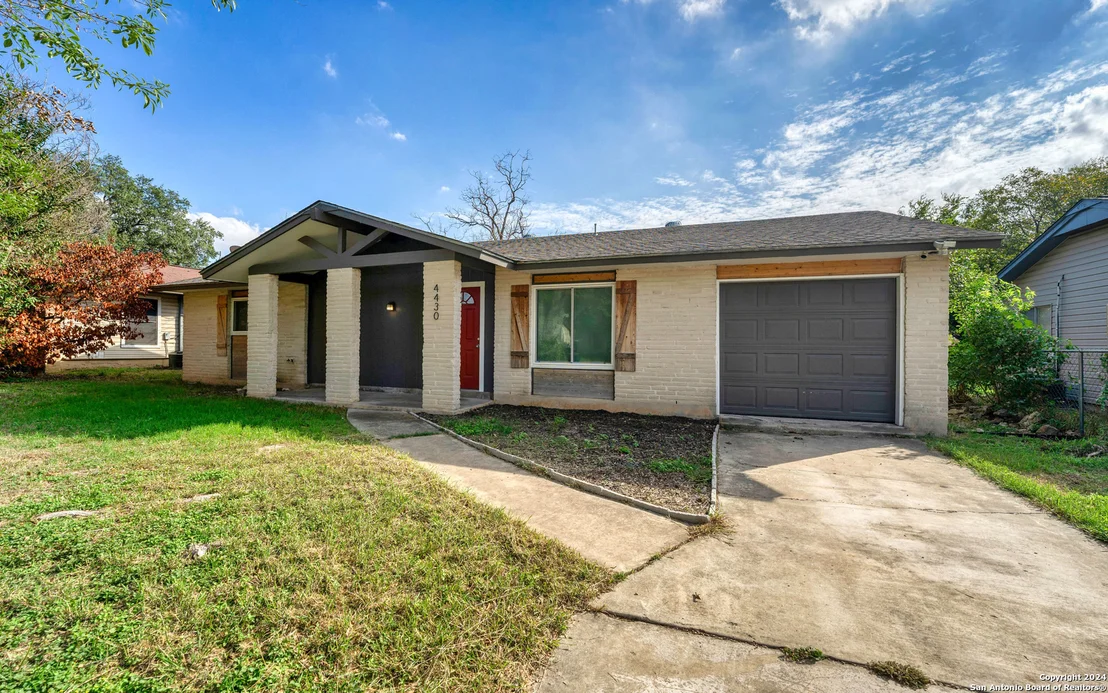 Photo of 4430 CLEAR SPRING DR