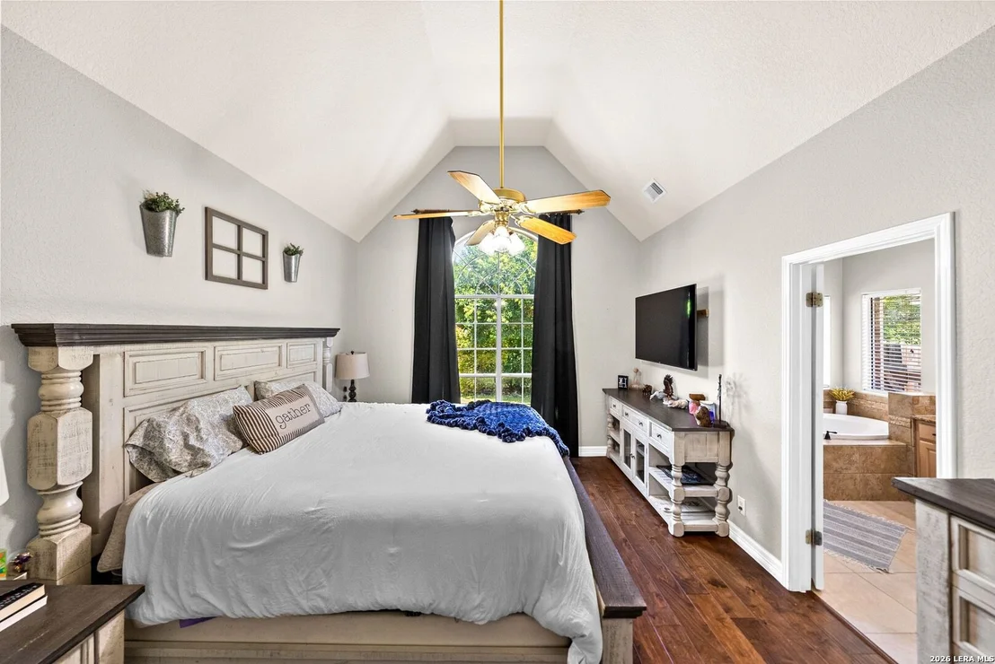Photo of 9347 Llano Verde