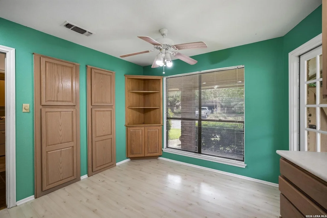 Photo of 3711 HUNTERS CIR