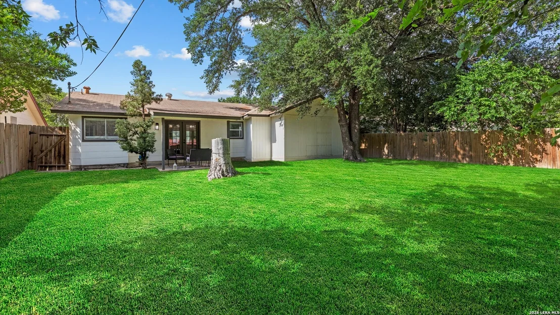 Photo of 4306 DESERT VIEW DR